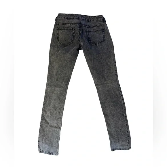 Forever 21 Gray Stone Wash Fade Skinny Jeans Size 27 - Picture 3 of 9